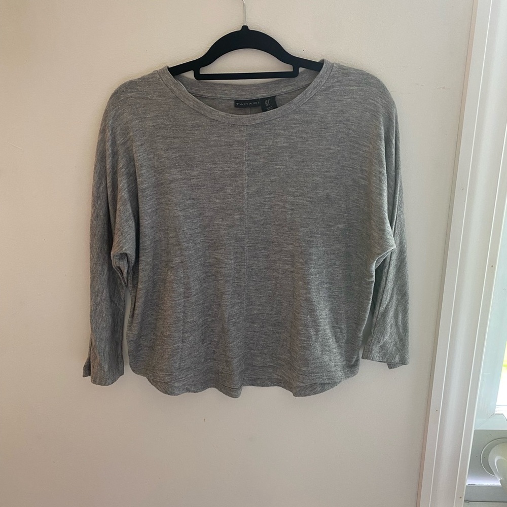 Tahari Gray Long Sleeve Knit